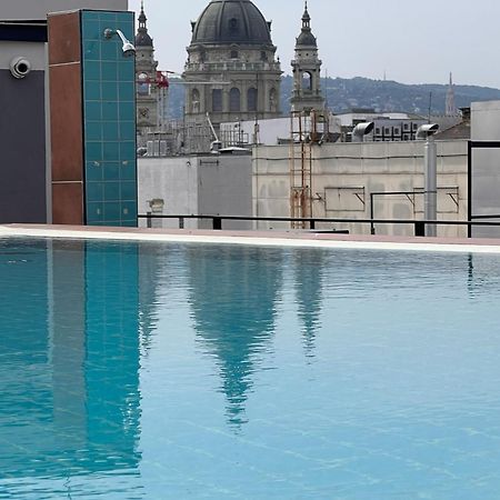 Luxe Central Studio With Pool, Parking & Ac Budapeszt Zewnętrze zdjęcie