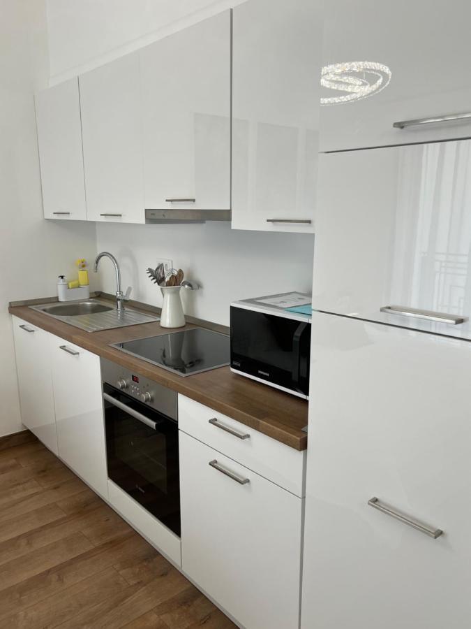 Luxe Central Studio With Pool, Parking & Ac Budapeszt Zewnętrze zdjęcie