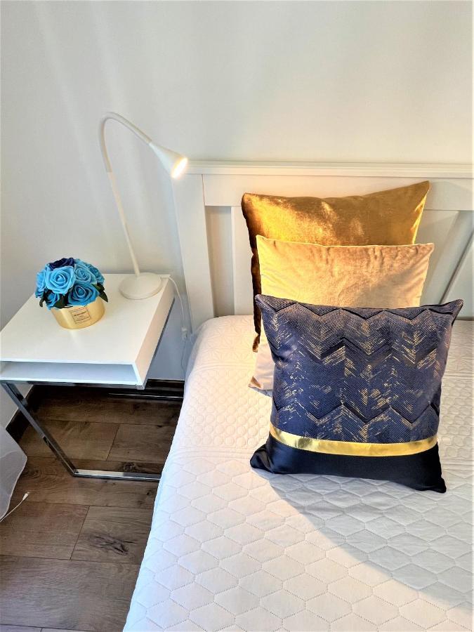 Luxe Central Studio With Pool, Parking & Ac Budapeszt Zewnętrze zdjęcie