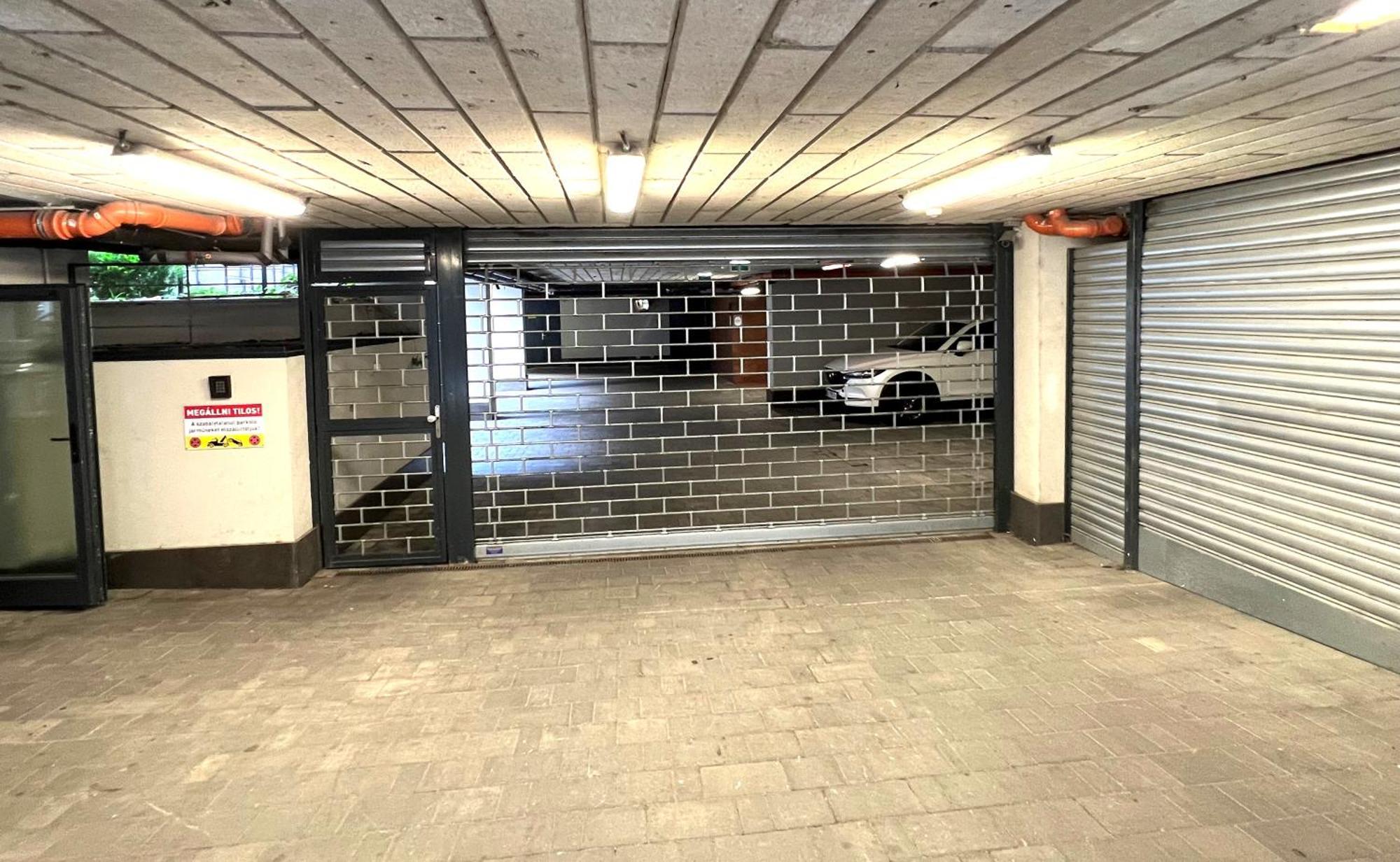 Luxe Central Studio With Pool, Parking & Ac Budapeszt Zewnętrze zdjęcie