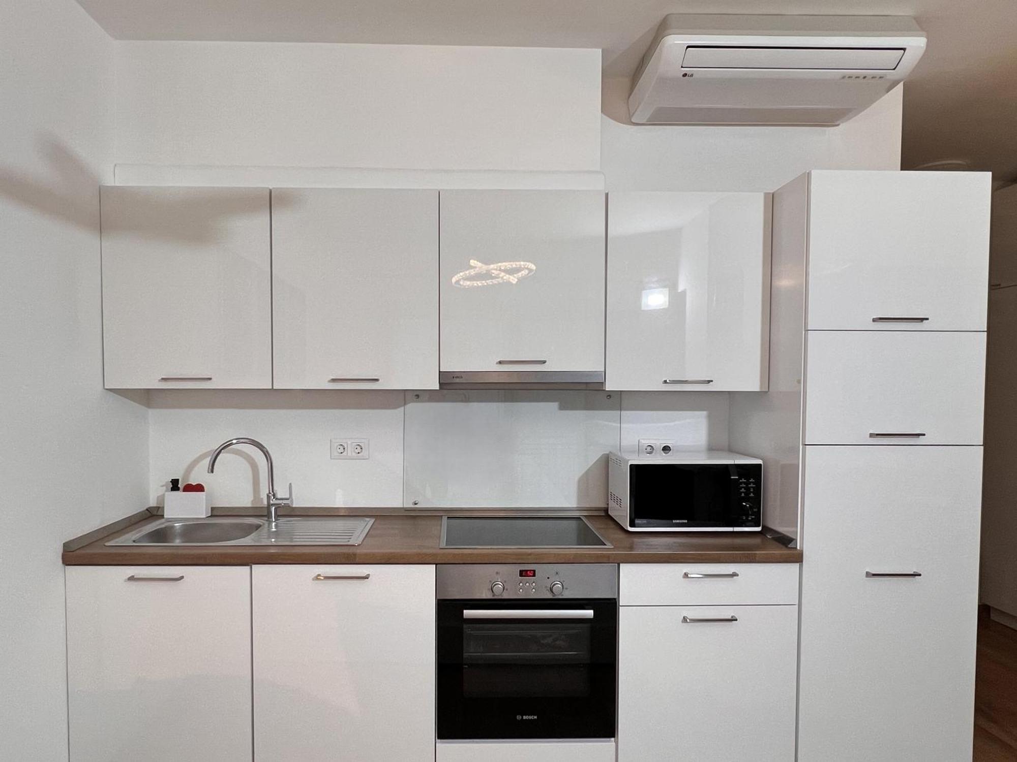 Luxe Central Studio With Pool, Parking & Ac Budapeszt Zewnętrze zdjęcie